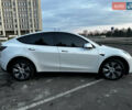 Белый Тесла Model Y, объемом двигателя 0 л и пробегом 55 тыс. км за 25450 $, фото 43 на Automoto.ua
