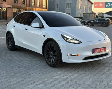 Білий Тесла Model Y, об'ємом двигуна 0 л та пробігом 105 тис. км за 24900 $, фото 4 на Automoto.ua