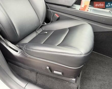 Белый Тесла Model Y, объемом двигателя 0 л и пробегом 68 тыс. км за 24900 $, фото 20 на Automoto.ua