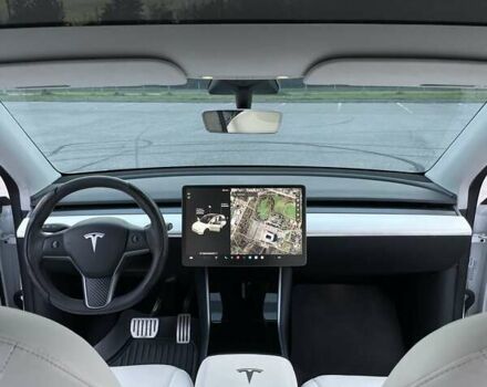 Белый Тесла Model Y, объемом двигателя 0 л и пробегом 39 тыс. км за 25999 $, фото 12 на Automoto.ua