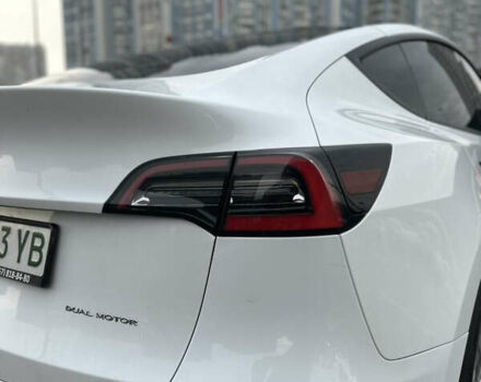 Белый Тесла Model Y, объемом двигателя 0 л и пробегом 207 тыс. км за 22000 $, фото 7 на Automoto.ua