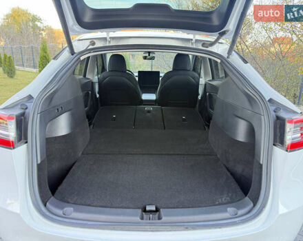 Тесла Model Y 2021 в Хмельницком на Automoto.ua Белый Тесла Model Y, объемом двигателя 0 л и пробегом 83 тыс. км за 25499 $, фото 39 на Automoto.ua