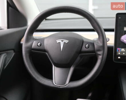 Белый Тесла Model Y, объемом двигателя 0 л и пробегом 121 тыс. км за 21900 $, фото 15 на Automoto.ua