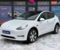 Білий Тесла Model Y, об'ємом двигуна 0 л та пробігом 63 тис. км за 23000 $, фото 1 на Automoto.ua