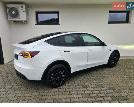 Белый Тесла Model Y, объемом двигателя 0 л и пробегом 212 тыс. км за 17100 $, фото 12 на Automoto.ua