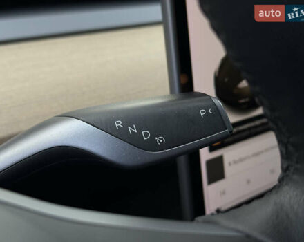 Тесла Model Y 2021 в Николаеве на Automoto.ua Белый Тесла Model Y, объемом двигателя 0 л и пробегом 80 тыс. км за 24999 $, фото 28 на Automoto.ua