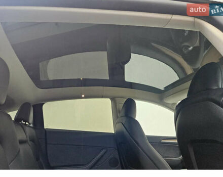 Белый Тесла Model Y, объемом двигателя 0 л и пробегом 212 тыс. км за 17100 $, фото 6 на Automoto.ua