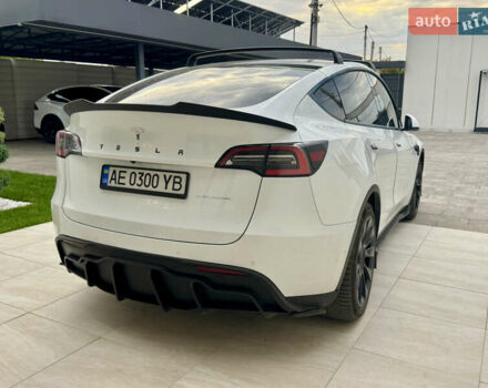 Белый Тесла Model Y, объемом двигателя 0 л и пробегом 180 тыс. км за 23000 $, фото 4 на Automoto.ua