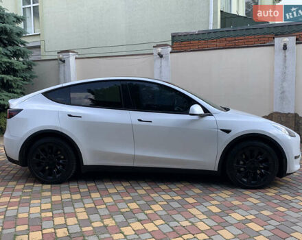 Белый Тесла Model Y, объемом двигателя 0 л и пробегом 52 тыс. км за 21900 $, фото 13 на Automoto.ua