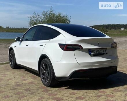 Білий Тесла Model Y, об'ємом двигуна 0 л та пробігом 80 тис. км за 34900 $, фото 5 на Automoto.ua