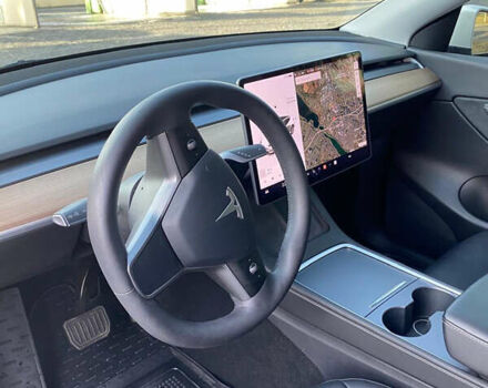 Белый Тесла Model Y, объемом двигателя 0 л и пробегом 67 тыс. км за 27500 $, фото 5 на Automoto.ua