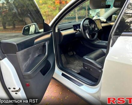 Білий Тесла Model Y, об'ємом двигуна 0 л та пробігом 0 тис. км за 21000 $, фото 1 на Automoto.ua