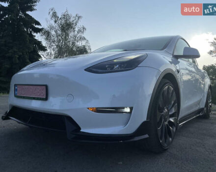 Белый Тесла Model Y, объемом двигателя 0 л и пробегом 68 тыс. км за 36000 $, фото 4 на Automoto.ua