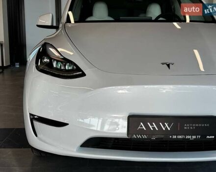 Белый Тесла Model Y, объемом двигателя 0 л и пробегом 1 тыс. км за 29500 $, фото 2 на Automoto.ua