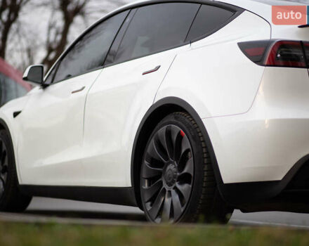 Белый Тесла Model Y, объемом двигателя 0 л и пробегом 55 тыс. км за 33000 $, фото 43 на Automoto.ua