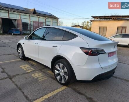 Білий Тесла Model Y, об'ємом двигуна 0 л та пробігом 86 тис. км за 25300 $, фото 5 на Automoto.ua