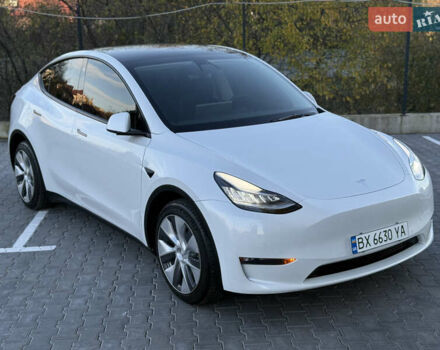 Тесла Model Y 2021 в Хмельницком на Automoto.ua Белый Тесла Model Y, объемом двигателя 0 л и пробегом 83 тыс. км за 25499 $, фото 13 на Automoto.ua
