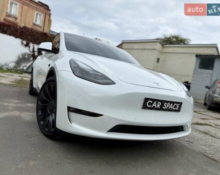 Белый Тесла Model Y, объемом двигателя 0 л и пробегом 88 тыс. км за 26999 $, фото 6 на Automoto.ua