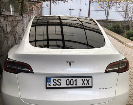 Белый Тесла Model Y, объемом двигателя 0 л и пробегом 31 тыс. км за 30000 $, фото 7 на Automoto.ua