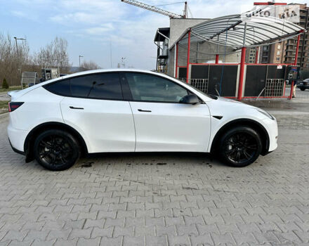 Білий Тесла Model Y, об'ємом двигуна 0 л та пробігом 45 тис. км за 37999 $, фото 18 на Automoto.ua