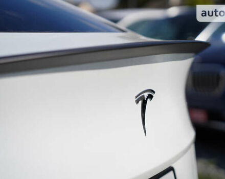 Белый Тесла Model Y, объемом двигателя 0 л и пробегом 30 тыс. км за 26900 $, фото 7 на Automoto.ua