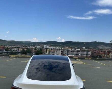 Белый Тесла Model Y, объемом двигателя 0 л и пробегом 119 тыс. км за 24600 $, фото 27 на Automoto.ua