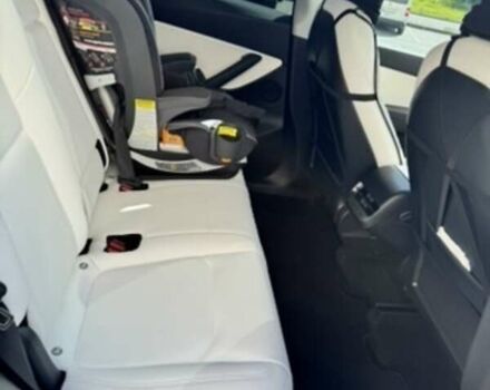 Белый Тесла Model Y, объемом двигателя 0 л и пробегом 128 тыс. км за 25900 $, фото 5 на Automoto.ua