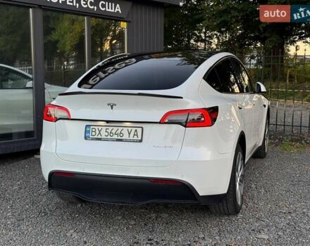 Белый Тесла Model Y, объемом двигателя 0 л и пробегом 156 тыс. км за 22500 $, фото 7 на Automoto.ua