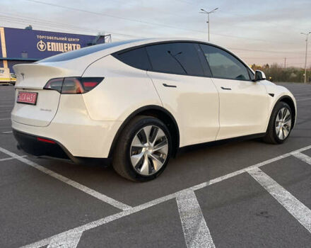 Белый Тесла Model Y, объемом двигателя 0 л и пробегом 76 тыс. км за 23400 $, фото 16 на Automoto.ua