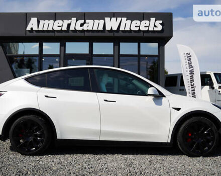 Белый Тесла Model Y, объемом двигателя 0 л и пробегом 30 тыс. км за 26900 $, фото 3 на Automoto.ua