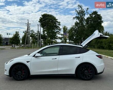 Белый Тесла Model Y, объемом двигателя 0 л и пробегом 91 тыс. км за 25500 $, фото 8 на Automoto.ua