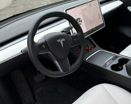 Белый Тесла Model Y, объемом двигателя 0 л и пробегом 88 тыс. км за 27500 $, фото 16 на Automoto.ua