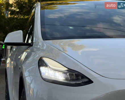 Тесла Model Y 2021 в Николаеве на Automoto.ua Белый Тесла Model Y, объемом двигателя 0 л и пробегом 80 тыс. км за 24999 $, фото 12 на Automoto.ua