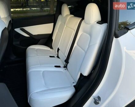 Белый Тесла Model Y, объемом двигателя 0 л и пробегом 36 тыс. км за 30500 $, фото 26 на Automoto.ua