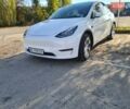Белый Тесла Model Y, объемом двигателя 0 л и пробегом 68 тыс. км за 27000 $, фото 1 на Automoto.ua