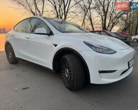 Білий Тесла Model Y, об'ємом двигуна 0 л та пробігом 55 тис. км за 24990 $, фото 6 на Automoto.ua