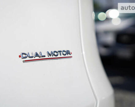 Белый Тесла Model Y, объемом двигателя 0 л и пробегом 30 тыс. км за 26900 $, фото 8 на Automoto.ua