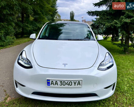 Белый Тесла Model Y, объемом двигателя 0 л и пробегом 5 тыс. км за 40500 $, фото 6 на Automoto.ua