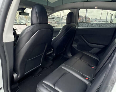 Белый Тесла Model Y, объемом двигателя 0 л и пробегом 76 тыс. км за 26700 $, фото 25 на Automoto.ua