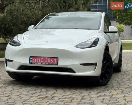 Белый Тесла Model Y, объемом двигателя 0 л и пробегом 122 тыс. км за 21800 $, фото 1 на Automoto.ua