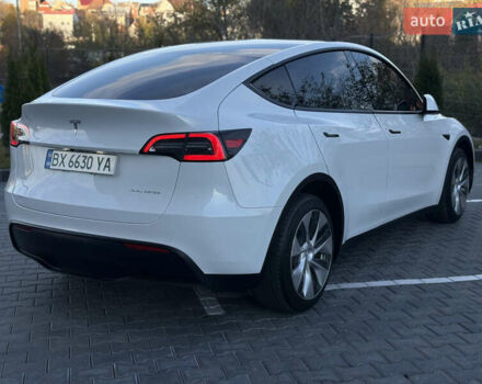 Тесла Model Y 2021 в Хмельницком на Automoto.ua Белый Тесла Model Y, объемом двигателя 0 л и пробегом 83 тыс. км за 25499 $, фото 2 на Automoto.ua