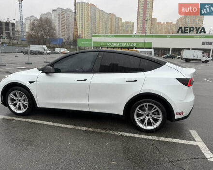 Білий Тесла Model Y, об'ємом двигуна 0 л та пробігом 114 тис. км за 24000 $, фото 6 на Automoto.ua