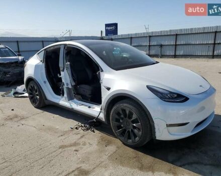 Белый Тесла Model Y, объемом двигателя 0 л и пробегом 74 тыс. км за 19000 $, фото 4 на Automoto.ua