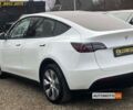 Белый Тесла Model Y, объемом двигателя 75 л и пробегом 45 тыс. км за 35999 $, фото 3 на Automoto.ua
