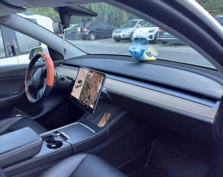 Белый Тесла Model Y, объемом двигателя 0 л и пробегом 92 тыс. км за 25200 $, фото 4 на Automoto.ua