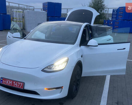 Белый Тесла Model Y, объемом двигателя 0 л и пробегом 81 тыс. км за 25000 $, фото 5 на Automoto.ua
