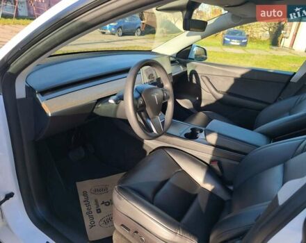 Білий Тесла Model Y, об'ємом двигуна 0 л та пробігом 86 тис. км за 25300 $, фото 10 на Automoto.ua