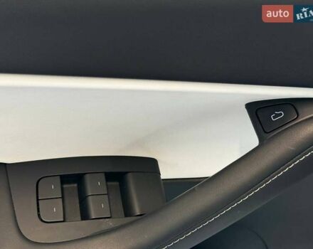 Білий Тесла Model Y, об'ємом двигуна 0 л та пробігом 1 тис. км за 29500 $, фото 12 на Automoto.ua