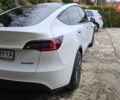 Белый Тесла Model Y, объемом двигателя 0 л и пробегом 99 тыс. км за 20000 $, фото 3 на Automoto.ua