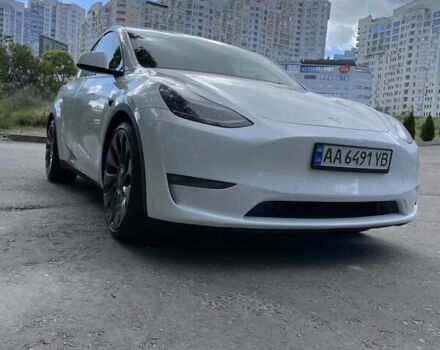 Белый Тесла Model Y, объемом двигателя 0 л и пробегом 52 тыс. км за 34700 $, фото 2 на Automoto.ua